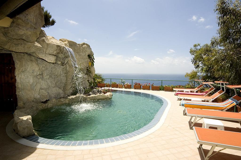 Hotel Villa Al Mare Barano dʼIschia Екстериор снимка