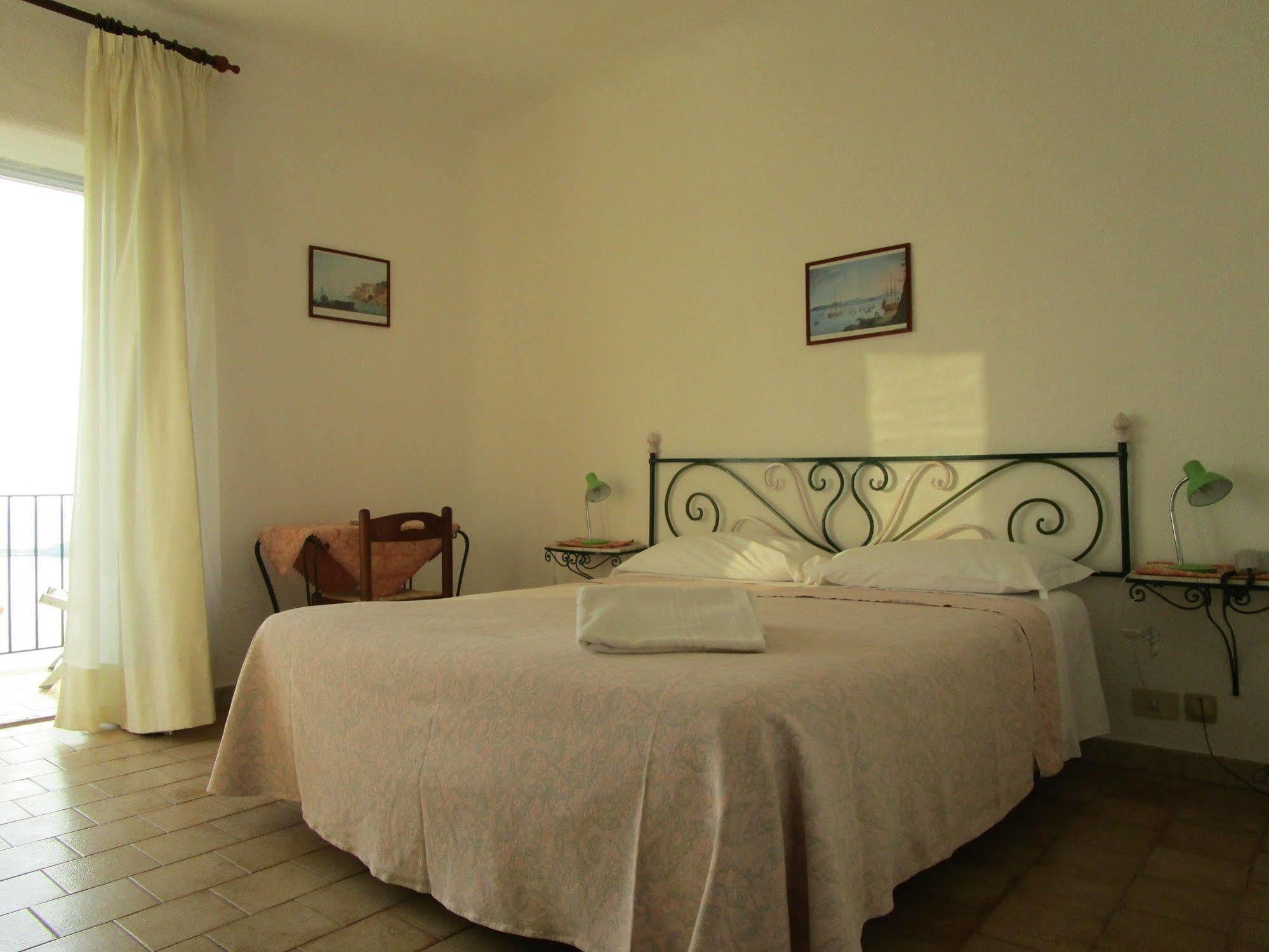 Hotel Villa Al Mare Barano dʼIschia Екстериор снимка